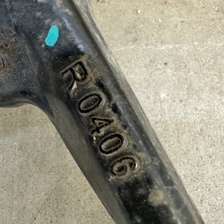 Querlenker hinten rechts mit Artikelnummer 9821062680 Peugeot 3008 II Hybrid 4x4