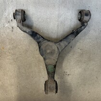 Draagarm rechts-achter met artikelnummer 9821062680  Peugeot 3008 II hybride 4x4