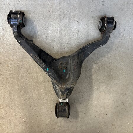 Querlenker hinten rechts mit Artikelnummer 9821062680 Peugeot 3008 II Hybrid 4x4