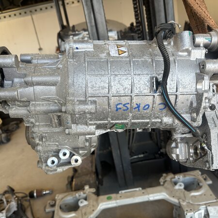 IMA engine with article number 1691078180 Peugeot 3008 II hybrid 4x4 ( 3V9N04)