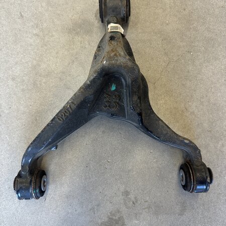 Left rear control arm with article number 9821062780 Peugeot 3008 II hybrid 4x4