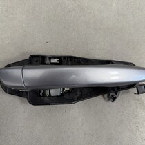 Door handle 4-door right-Rear with article number 9802977180 Peugeot 208 II color code KCA