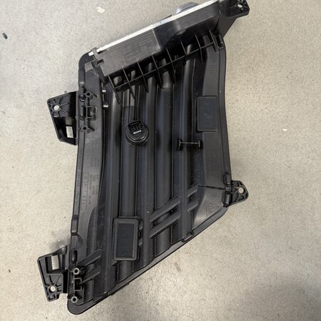 Daytime running light right with article number 9851053980 Peugeot 208 II