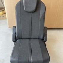 Stoelrij 3  - Peugeot 5008II  kan tot 7 personen vervoeren.