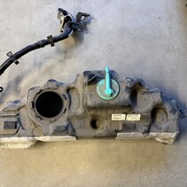 Brandstoftank Peugeot 3008 II Hybride 9820956280