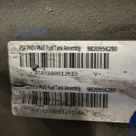 Kraftstofftank Peugeot 3008 II Hybrid 9820956280