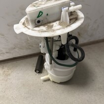 Elektrische Kraftstoffpumpe Peugeot 3008II Hybrid 225 9823896880-1674218180