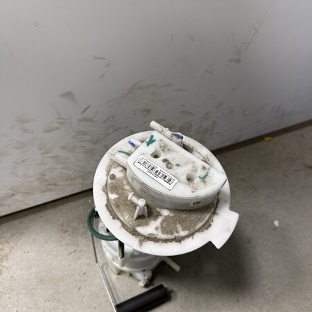 Elektrische Kraftstoffpumpe Peugeot 3008II Hybrid 225 9823896880-1674218180