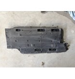 Unterbodenschutzplatte mit Artikelnummer 9827725580 Peugeot 3008II