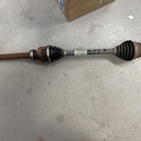 Right drive shaft 9825392880 Peugeot 208 II Hybrid