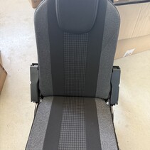 Row 3 - Peugeot 5008II can carry up to 7 people.