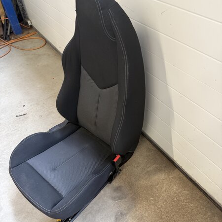 Rechter -Voor Stoel Peugeot Rcz   stof bekleding