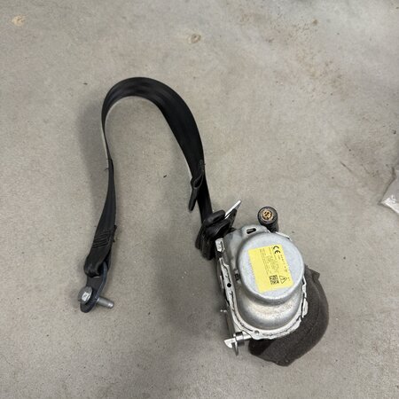 Sicherheitsgurte hinten links mit der Artikelnummer 98094852XX Peugeot 5008 II