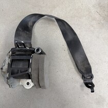 Seat belts right rear with article number 98288666XX Peugeot 3008II