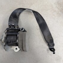 Seat belts right rear with article number 98288666XX Peugeot 3008II