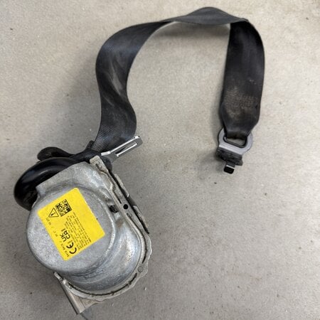 Sicherheitsgurte hinten rechts mit der Artikelnummer 98288666XX Peugeot 3008II