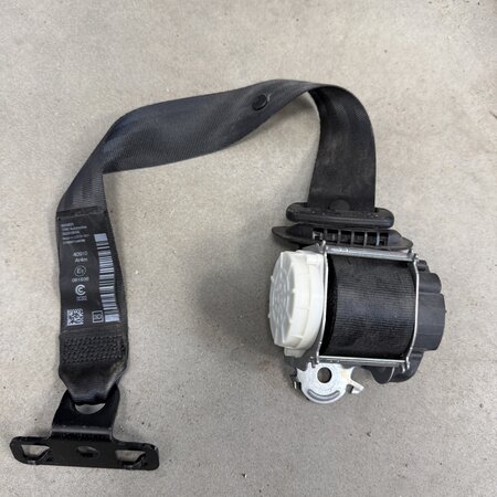 Sicherheitsgurte hinten rechts mit der Artikelnummer 98093485XX Peugeot 5008II