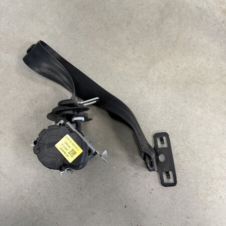 Veiligheidsgordels links-achter met artikelnummer 98093486XX Peugeot 5008II