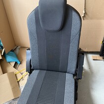 Row 3 seats - Peugeot 5008II can transport up to 7 people.