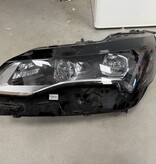 Headlight left front with part number 9836230680 Peugeot 3008 II