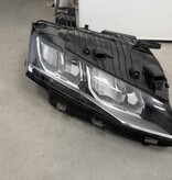 Headlight right front with part number 9849116280 Peugeot 308 III / Peugeot 408