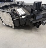 Headlight right front with part number 9849116280 Peugeot 308 III / Peugeot 408