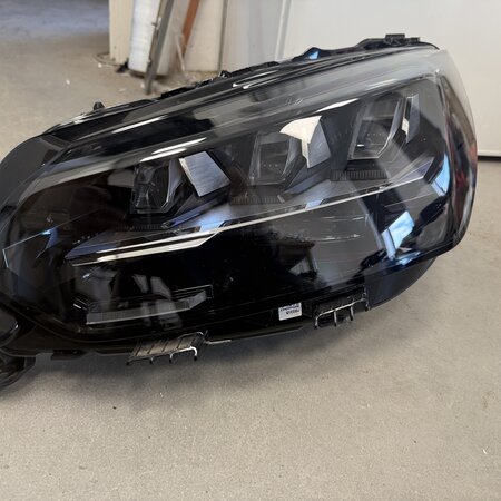 Headlight Left Front with part number 9850598580 Peugeot 208 II