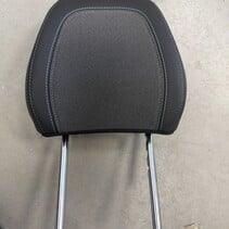 Hoofdsteun voor  met artikelnummer 9823463080 Peugeot 208 II