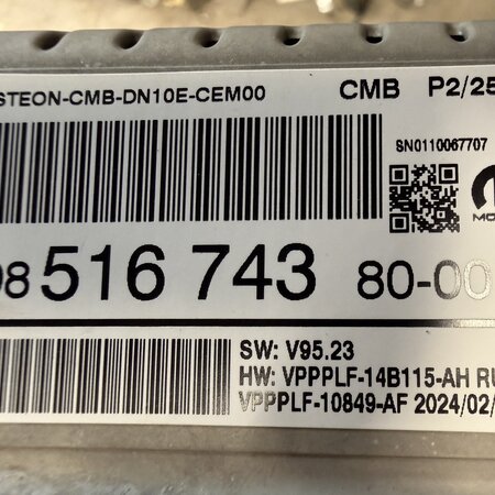 Kilometerzähler KM mit Teilenummer 9851674380 Peugeot 2008 II