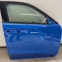4-door front right door with part number 9832522180 Peugeot 2008 II color ESM