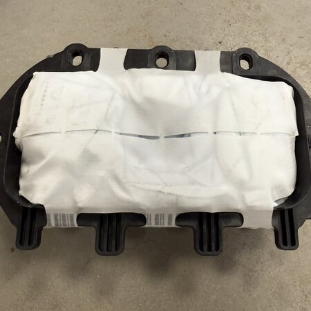 Airbags right (Dashboard) with part number 9820860280 Peugeot 208 II