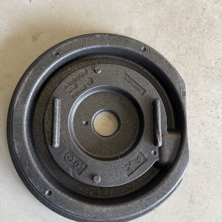 Rear wheel foam in trunk 93484683 Peugeot 208 II