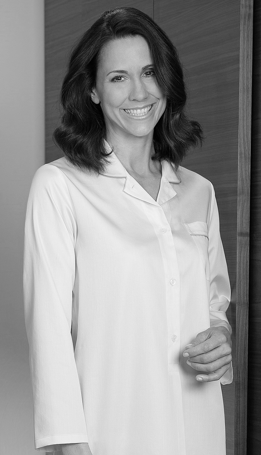 Novila Damen Nachthemd Marlene 8586 blau Paspelierung.