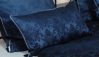 Momm Mako-Satin Einzel Kissen 80x80 cm  LUDWIG Momm