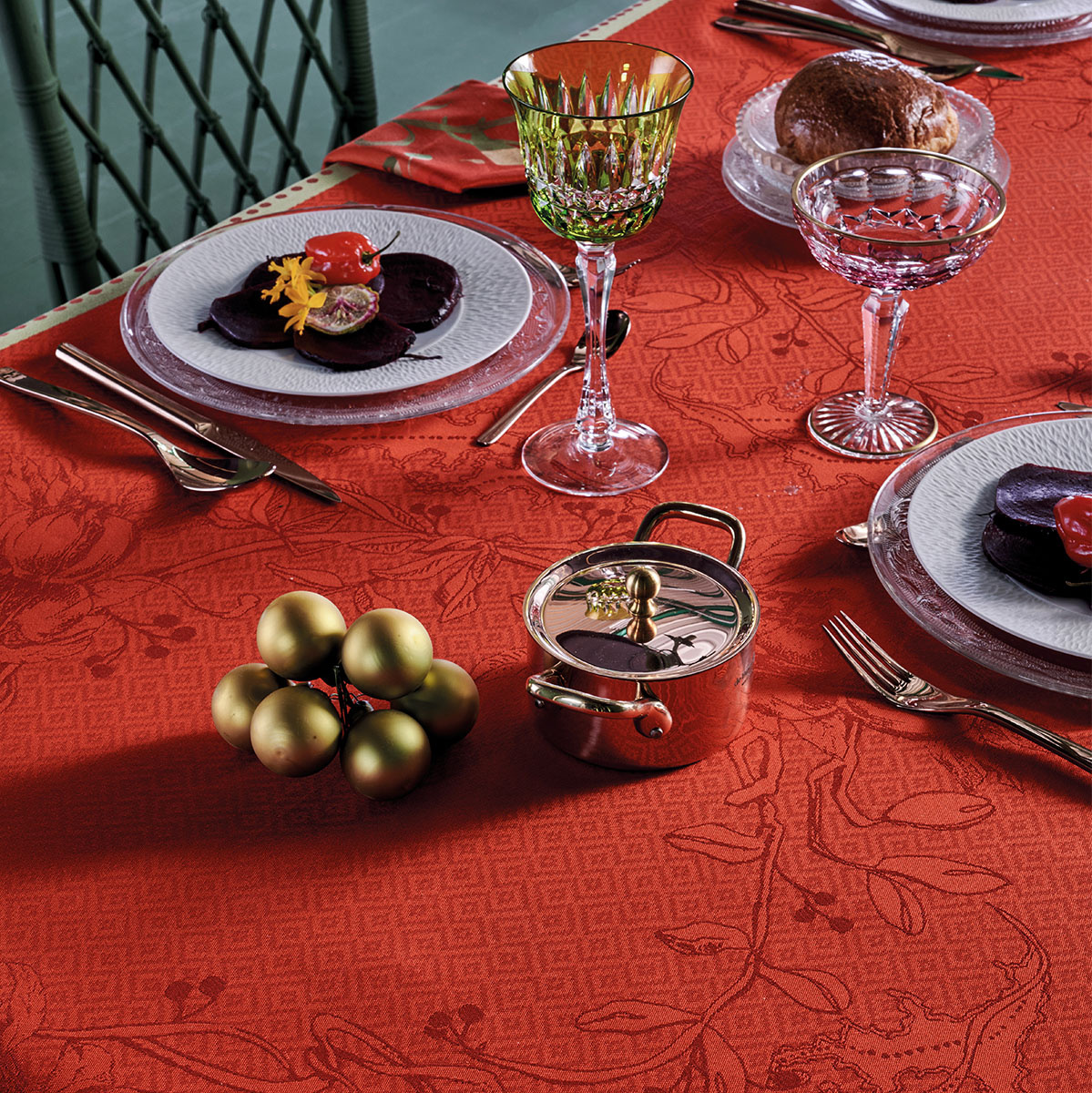 Garnier Thiebaut    Garnier Thiebaut Tischdecke Weihnachten  NOEL FRUITE Rouge