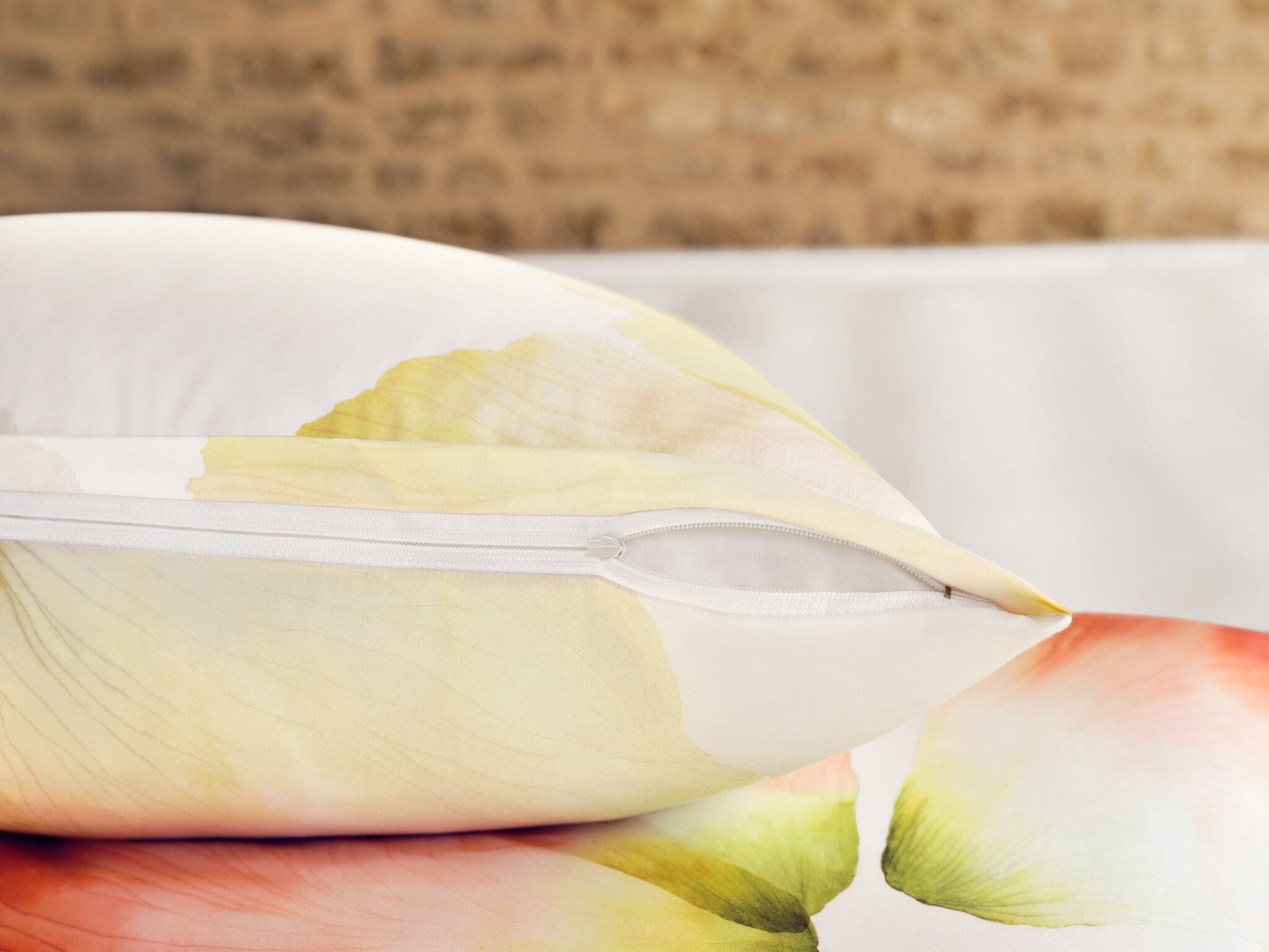 Schlossberg  Schlossberg AURORA Satin Noblesse blanc-feiner schweizer Satin