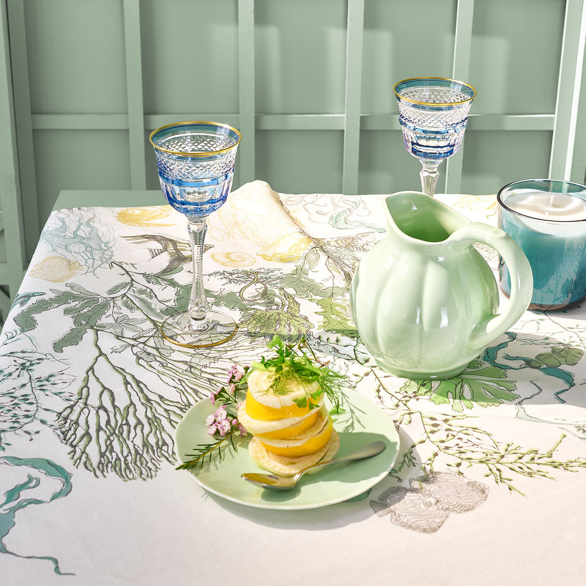 Garnier Thiebaut   Garnier Thiebaut Tischdecke BALADE MARINE verde  Halbleinen vorgewaschen
