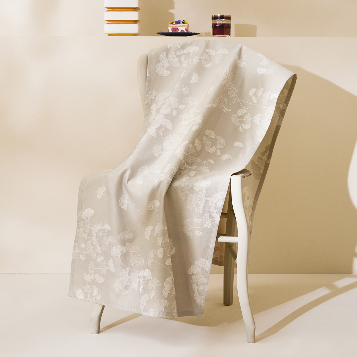 Garnier Thiebaut GT Tischdecke Damast  Mille Ginkos naturel- beschichtet abwaschbar
