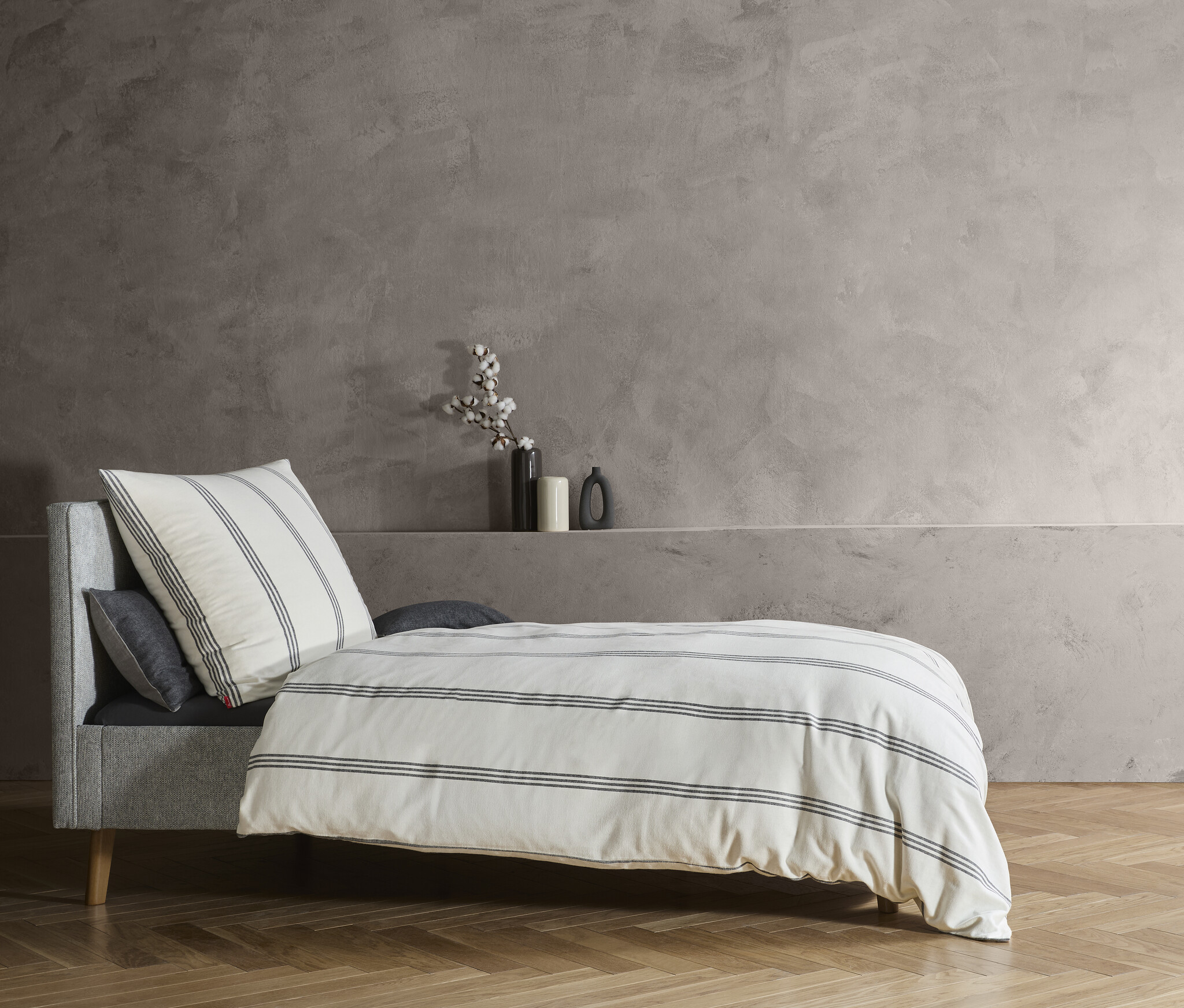 fleuresse – Hochwertige Bettwäsche Fleuresse LECH - Flanell Bettwäsche -fein gestreift- 2 Farben