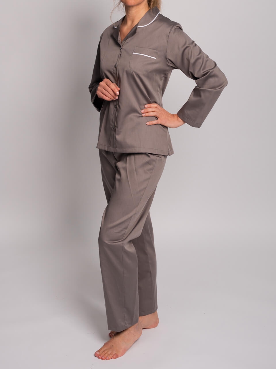 Novila Eleganter Novila Damenpyjama „Petra 8586“ in Taupe.