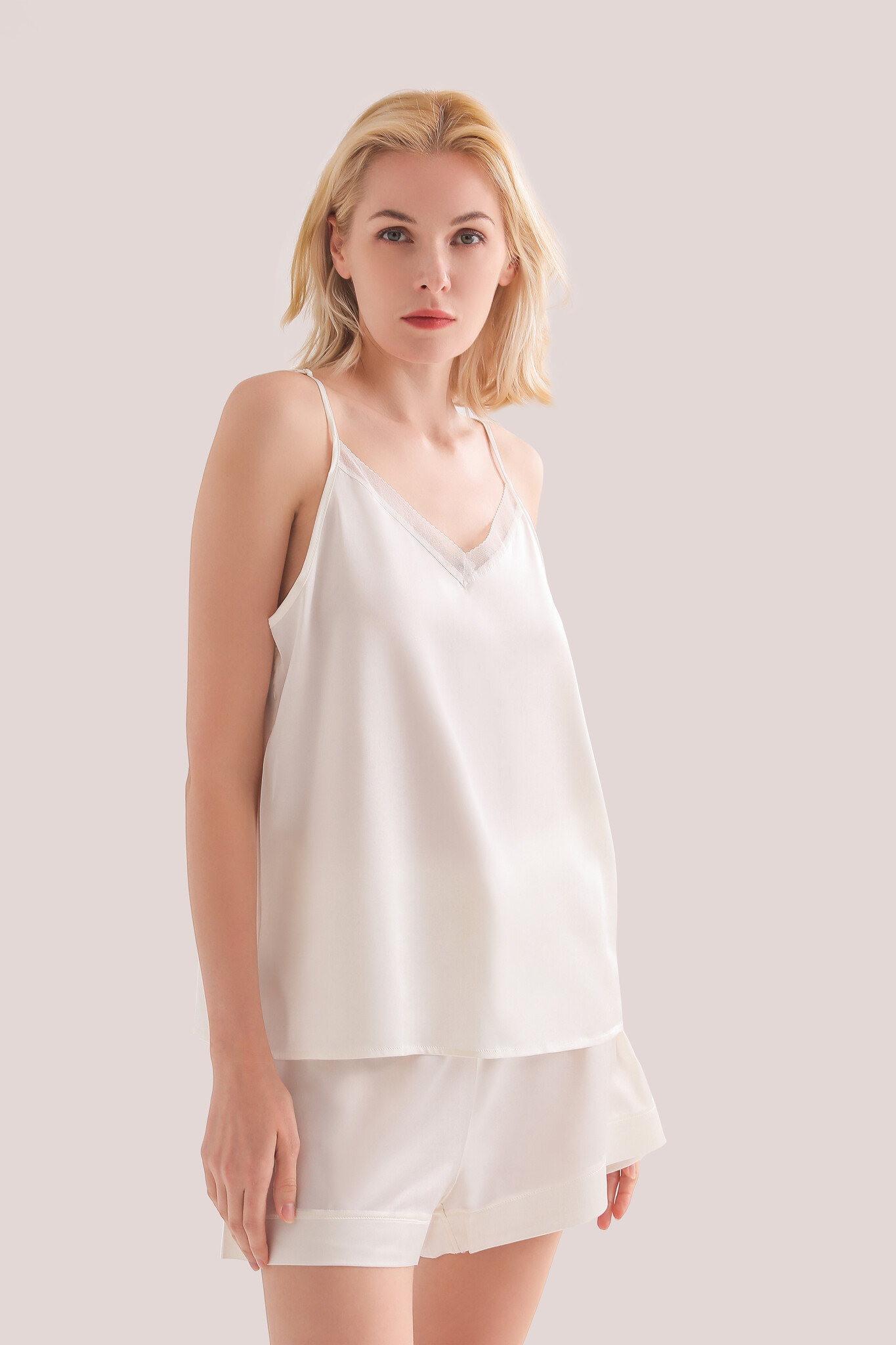 Sichou Seidenmanufaktur Sichou Pyjama aus 100 % Maulbeerseide - Luisa weiß