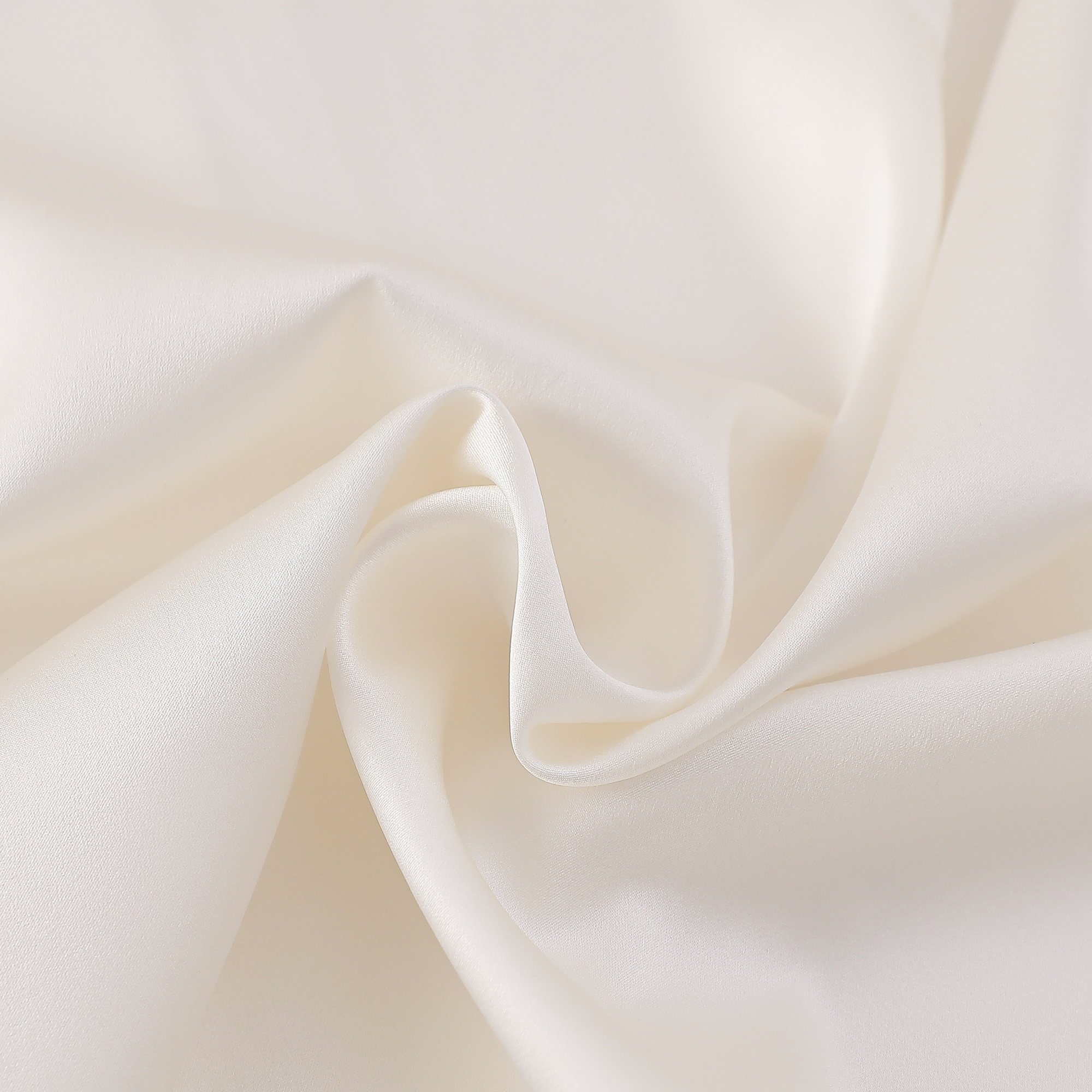 Sichou Seidenmanufaktur Sichou Pyjama aus 100 % Maulbeerseide - Luisa weiß