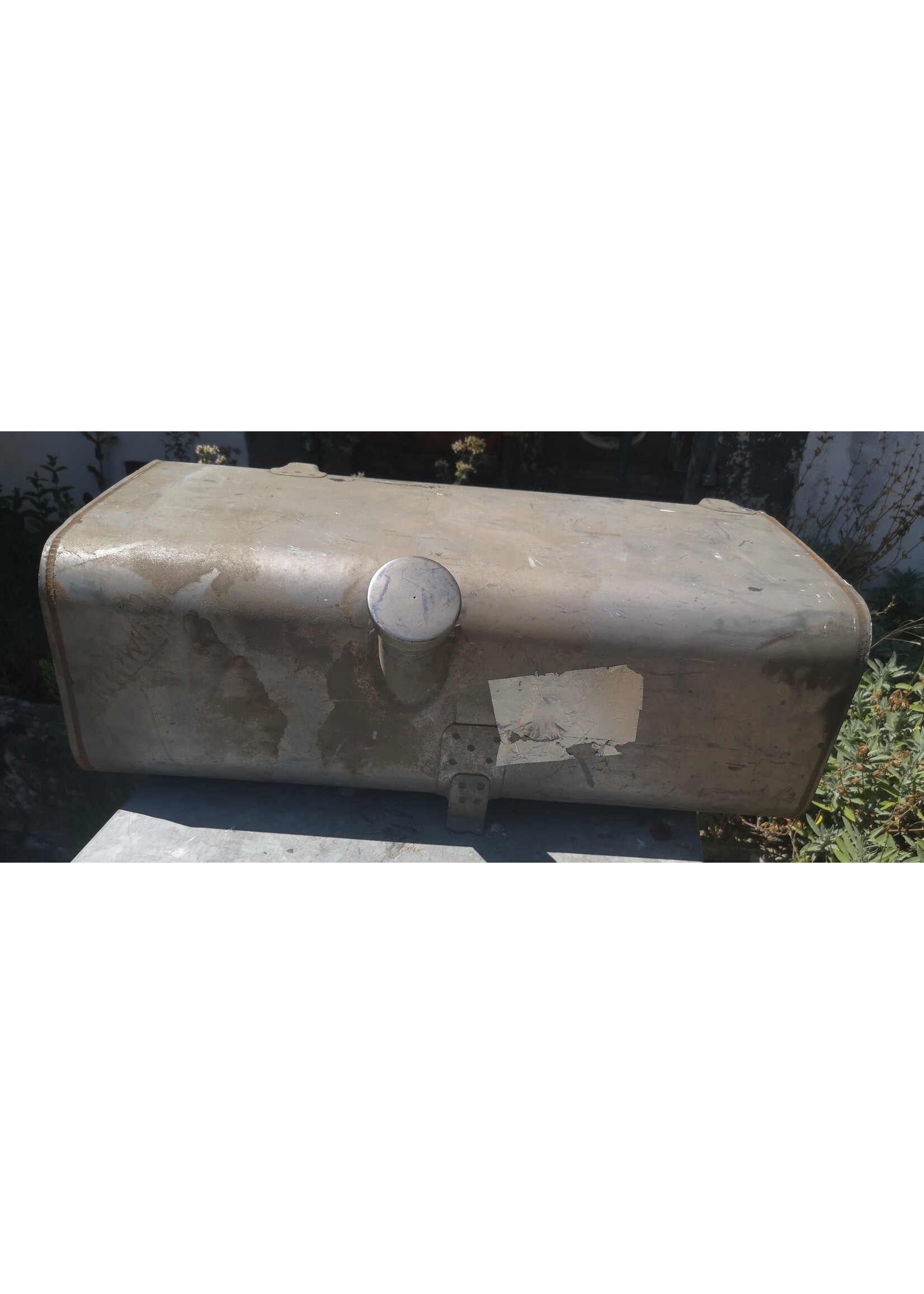Fuel tank AK