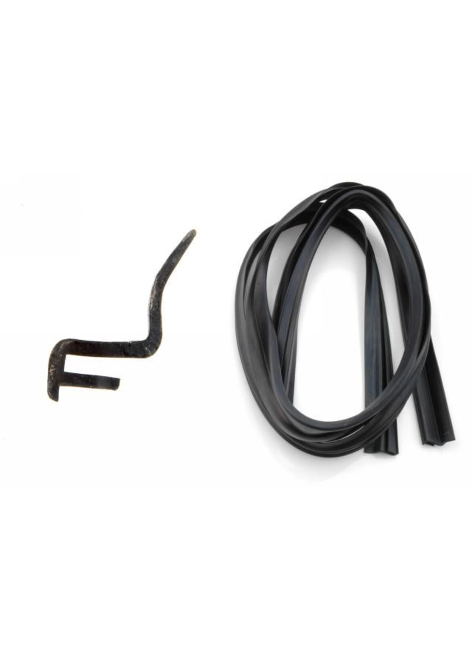 Strip front wing - bonnet -67 l=2 x 1350 Nr Org: DS85195