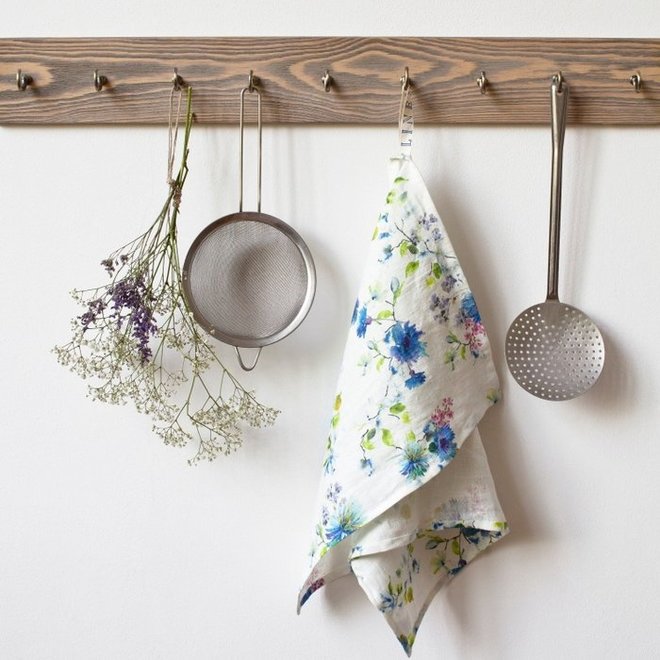 Linen tea towel (white) with flowers