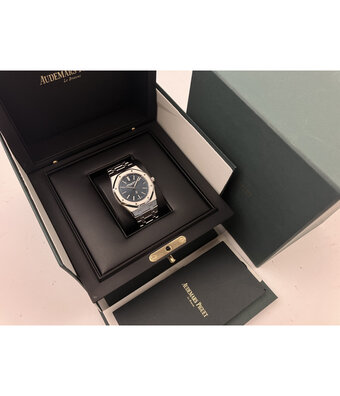 Audemars Piguet Royal Oak  39 blue Jumbo extra thin 50th Anniversary 2022 box + papers