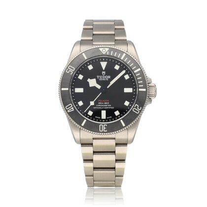 Pelagos 39 titanium black 2023 box + papers