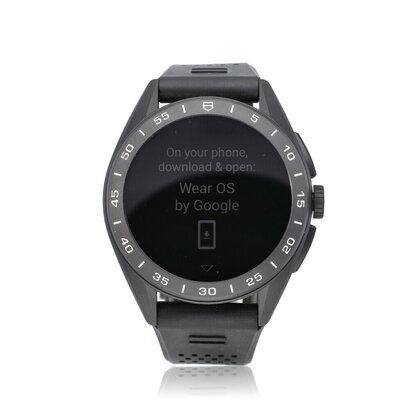 Connected Calibre E4 45 ceramic rubber OLED Qualcomm smartwatch box + papers