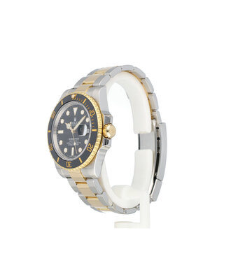 Rolex Submariner Date 40 steel - yellow gold black ceramic 2016 box + papers