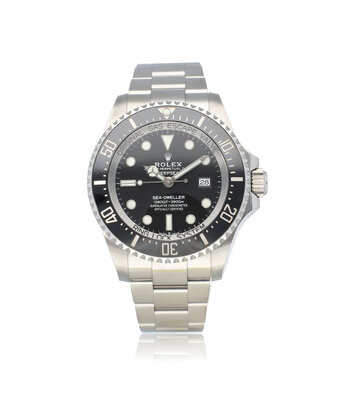 Rolex Sea-Dweller  44 steel black Oyster 2022 box + papers